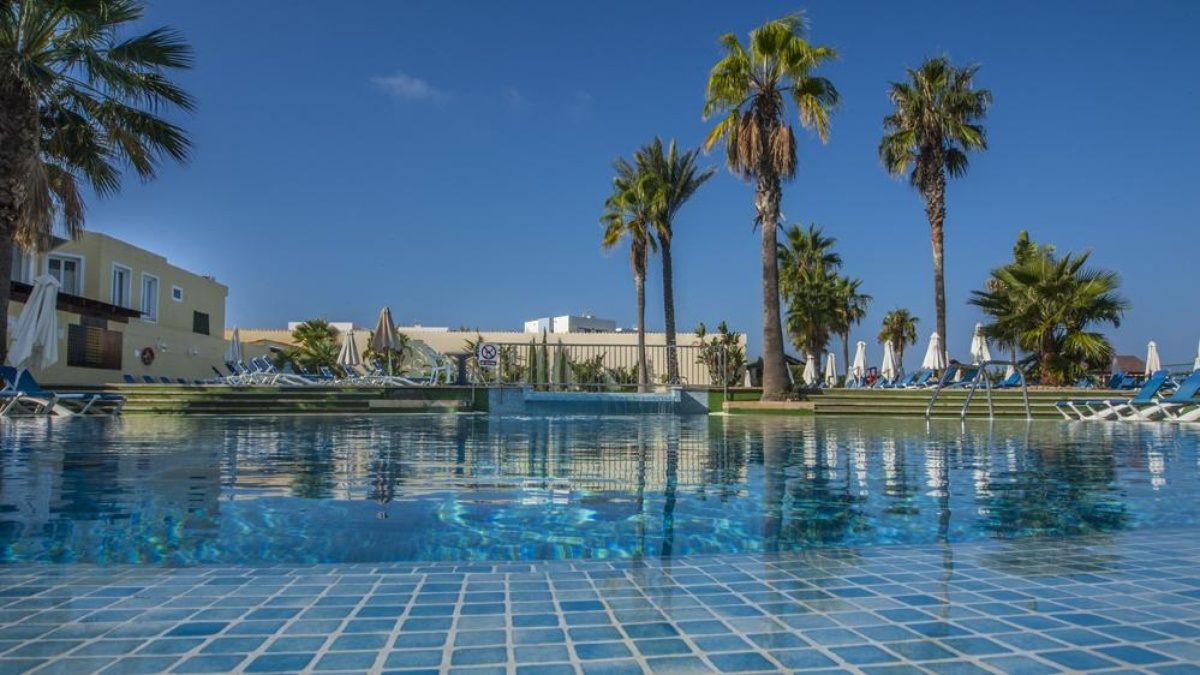 Marinda Garden Aparthotel Cala'N Bosch  Extérieur photo